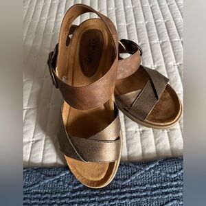 Euro Soft Womens Sandal